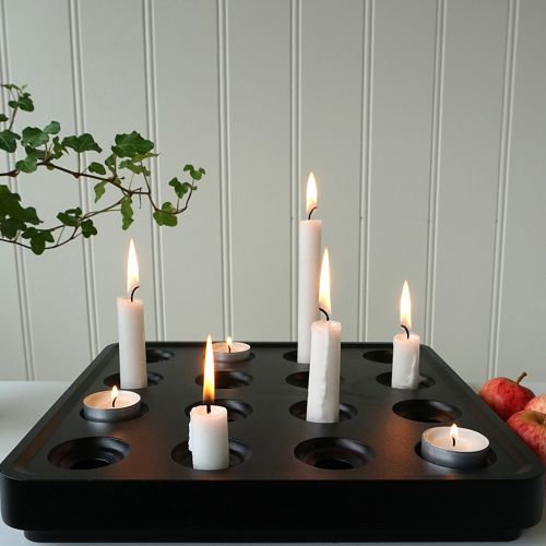 Born in Sweden Kerzenhalter schwarz groß Stumpastaken ROMODO ® –